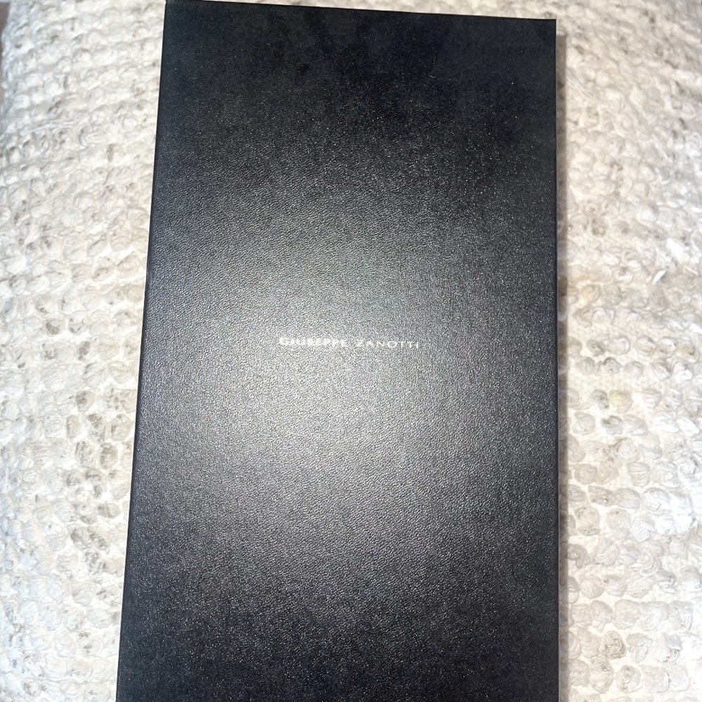 EMPTY GIUSEPPE ZANOTTI BOX